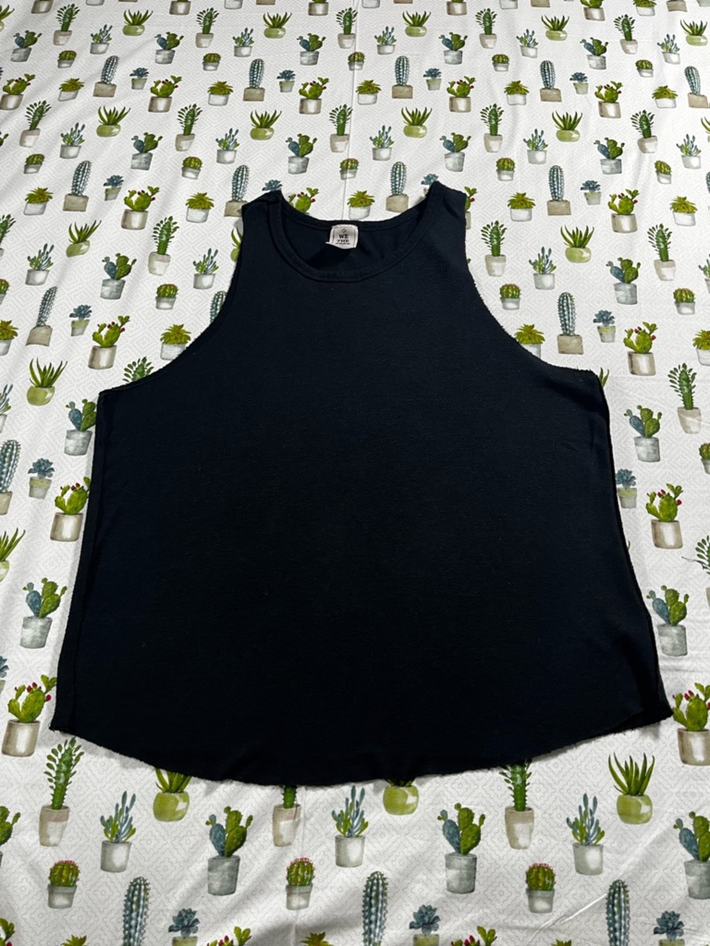We The Free Women’s lightweight solid Black Tank Top Size Large